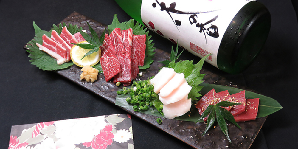 馬刺し盛り合わせ